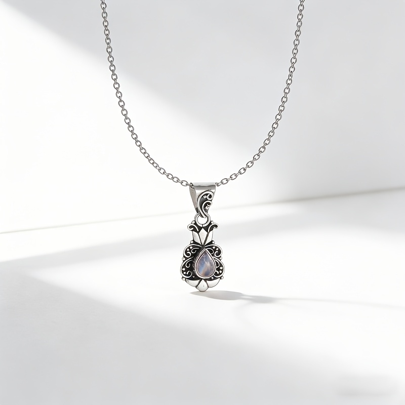 Creative Butterfly Pattern Pendant Necklace, Trendy Gift